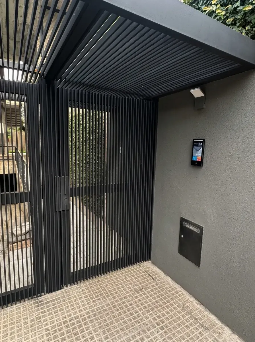 Puertas - barrotes verticales